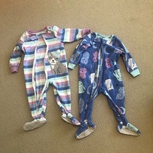 2/$15 Carter’s jammies 12 months